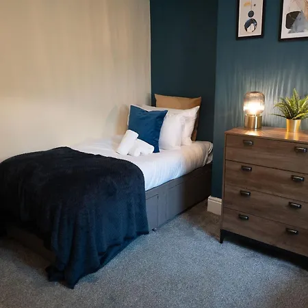 Coastal Comfort 3-bed Retreat