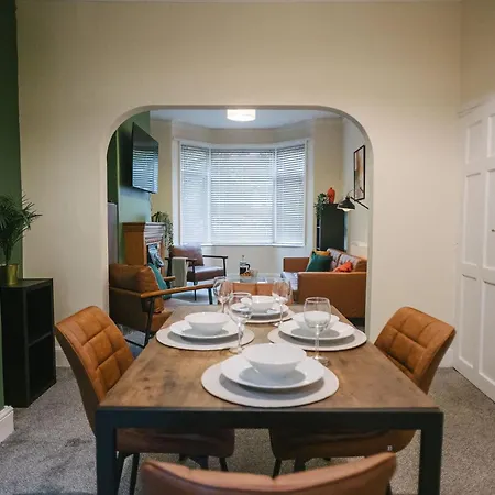 Coastal Comfort 3-bed Retreat Ferienhaus *