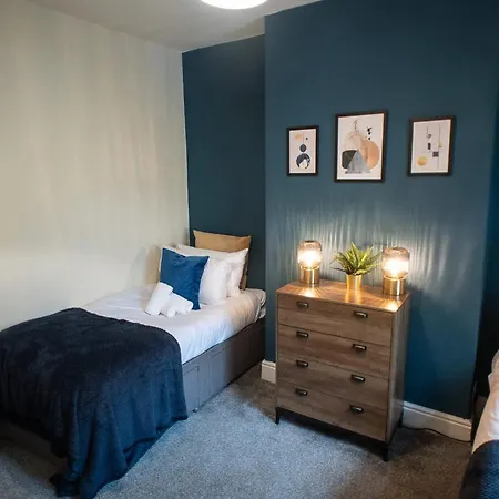 Coastal Comfort 3-bed Retreat *