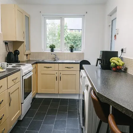 Coastal Comfort 3-bed Retreat *