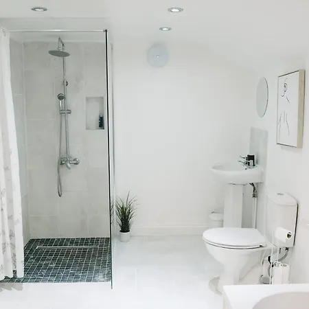 Ferienhaus Coastal Comfort 3-bed Retreat *