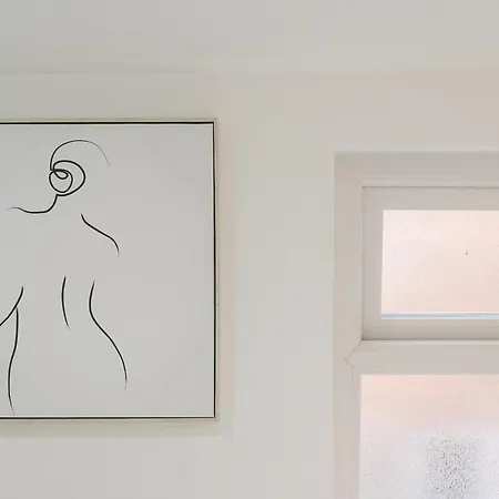 Coastal Comfort 3-bed Retreat Scarborough