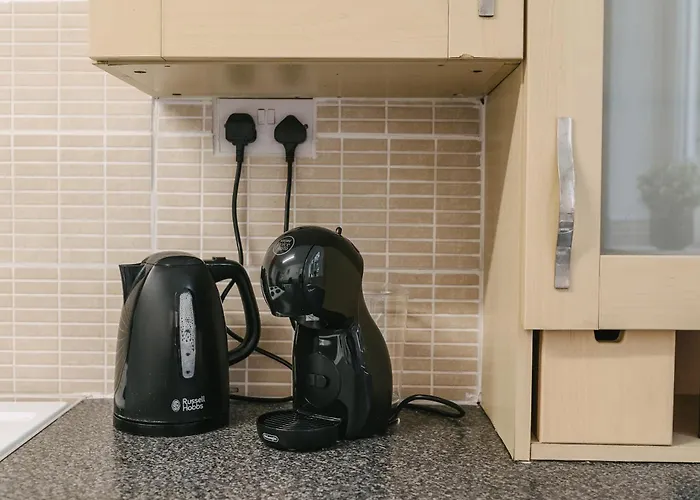 Coastal Comfort 3-bed Retreat Scarborough