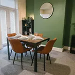 Дом отдыха Coastal Comfort 3-bed Retreat