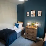 Coastal Comfort 3-bed Retreat *