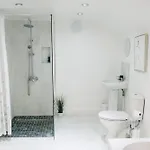 Дом отдыха Coastal Comfort 3-bed Retreat *